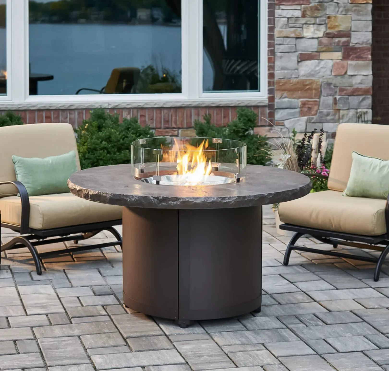 Beacon Round Gas Fire Pit Table